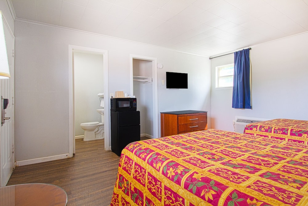 Oyo Hotel Mcalestar Ok S Main St - photo 5