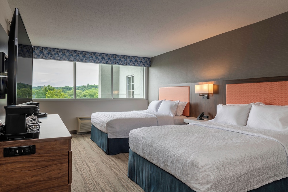 Hampton Inn by Hilton Manchester - photo 9