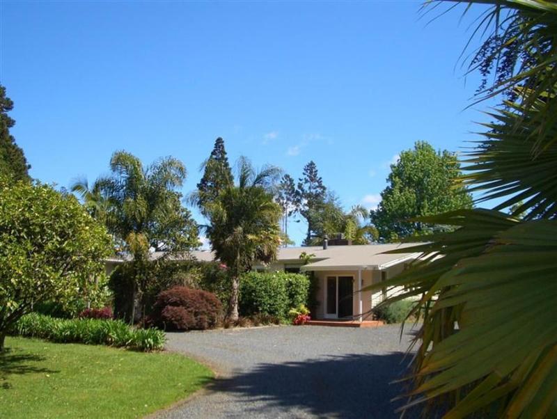 88 Lodge — 4-Star Luxury Hotel in Kerikeri, New Zealand