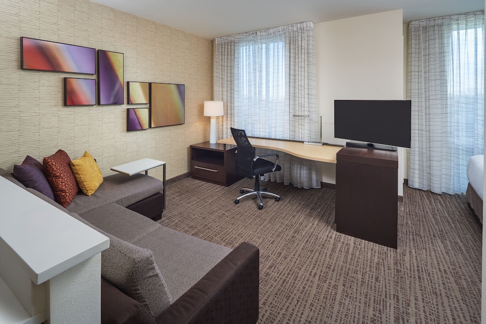 Residence Inn by Marriott Philadelphia Airport - photo 9