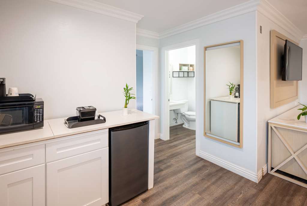 Ramada Limited Redondo Beach - photo 14