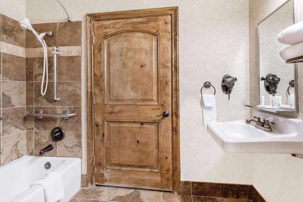Ramada by Wyndham Frisco - photo 22