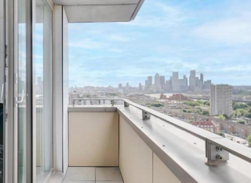 London City View Apartment short walk to Tower Bridge Free Parking — 4-Star Luxury Hotel in London, United Kingdom