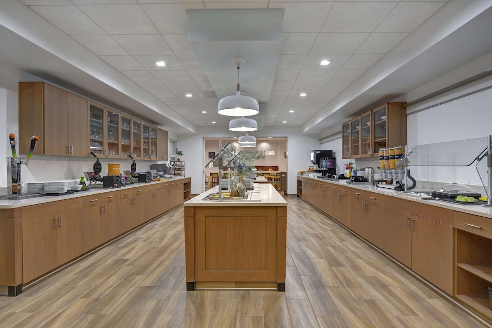 Hampton Inn Chula Vista Eastlake - photo 23