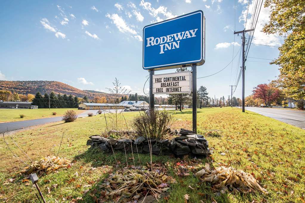 Rodeway Inn Bellows Falls - photo 2