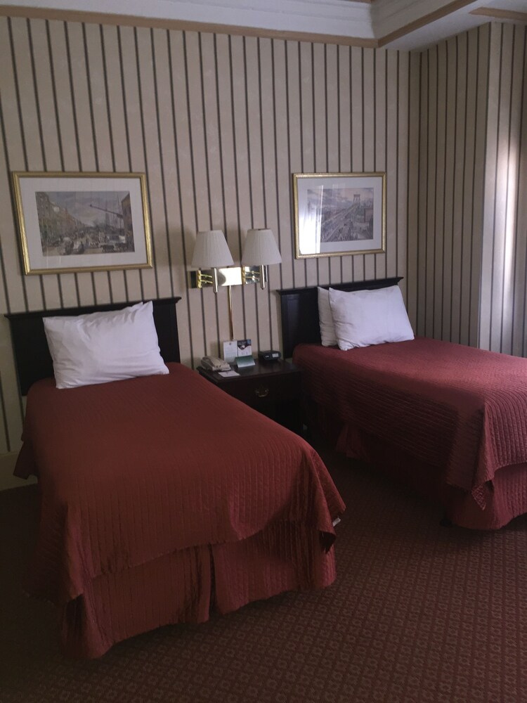 The Hotel Wolcott - photo 27