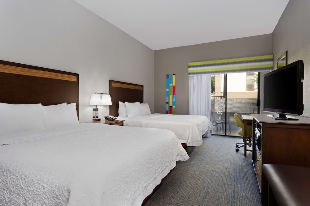 Hampton Inn & Suites Fort Myers Beach Sanibel Gateway - photo 11