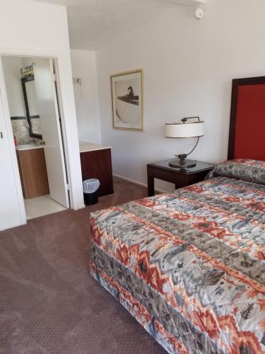 Antler Motel - photo 3