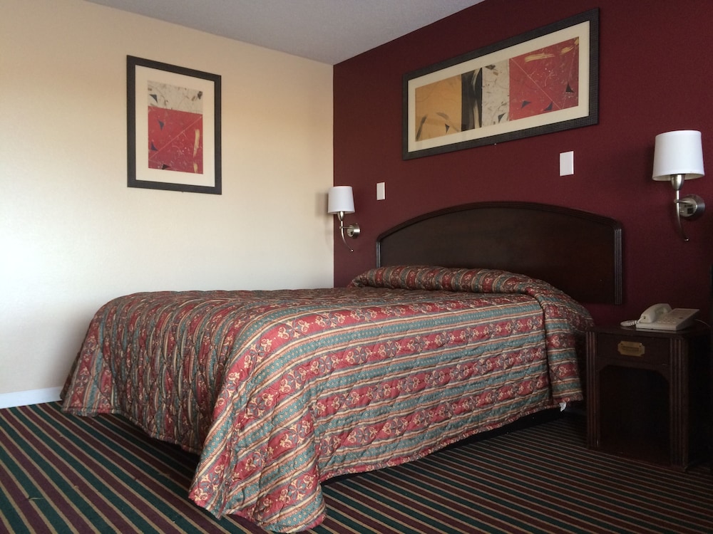 Regal Motel in Las Vegas New Mexico - photo 5