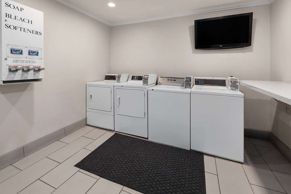 La Quinta Inn & Suites by Wyndham North Orem - photo 36