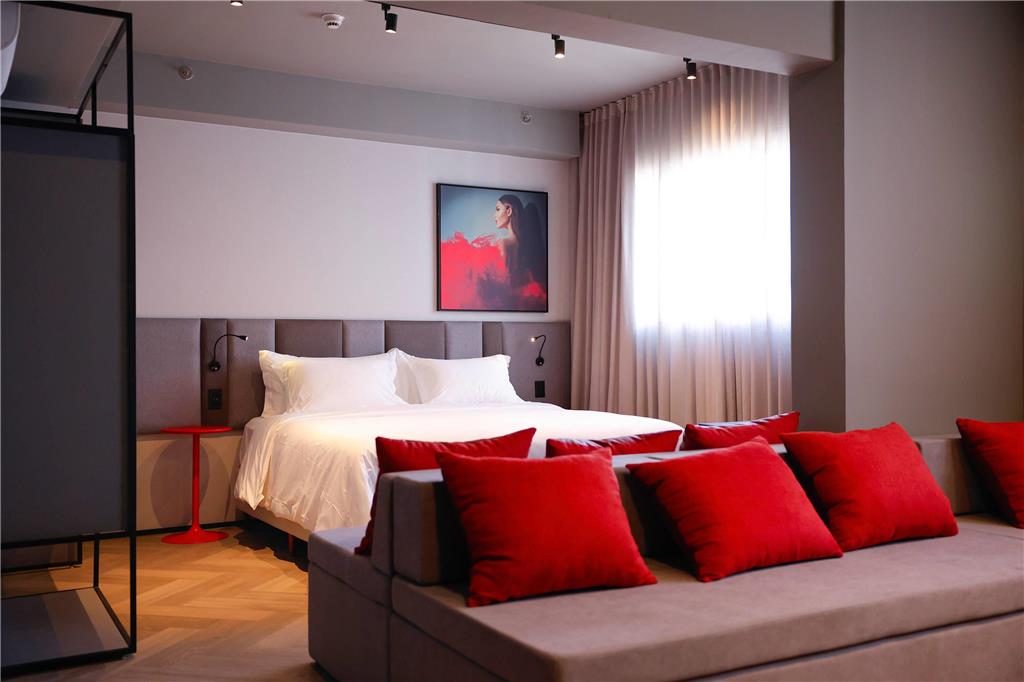 Radisson RED Ibirapuera — 4-Star Luxury Hotel in Sao Paulo, Brasil