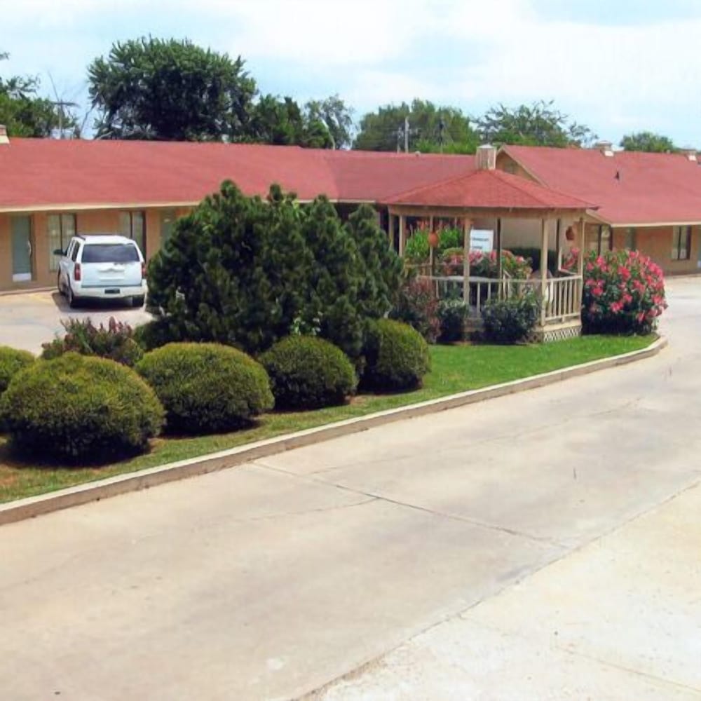 Will Rogers Inn - photo 27