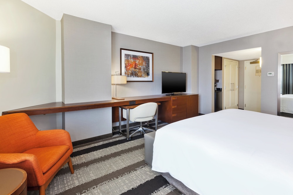 Crowne Plaza Dulles Airport by IHG - photo 33