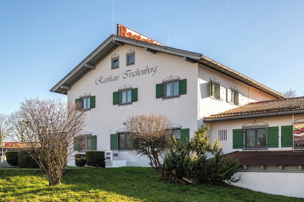 Coffee Fellows Hotel Irschenberg Süd — hotel in Irschenberg
