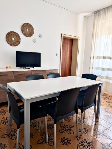 Tommy 2 — 4-Star Luxury Hotel in Lignano Sabbiadoro, Italy