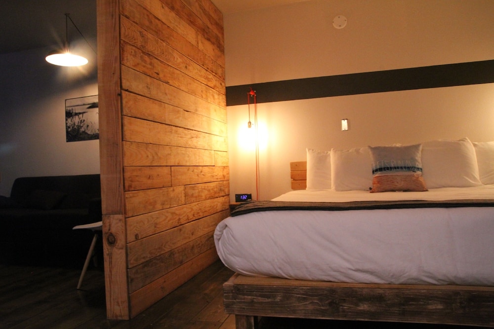 Ashore Hotel - photo 9
