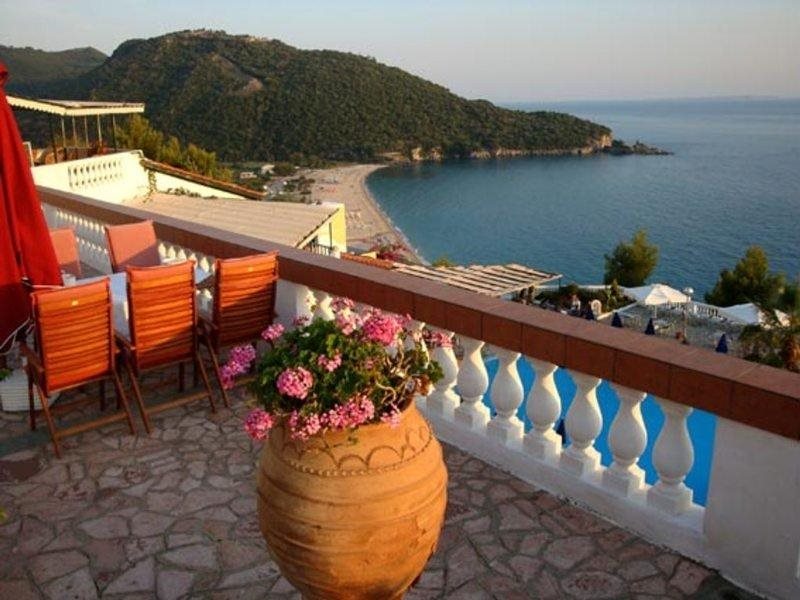 Regina Mare Hotel Club — hotel in Perdika