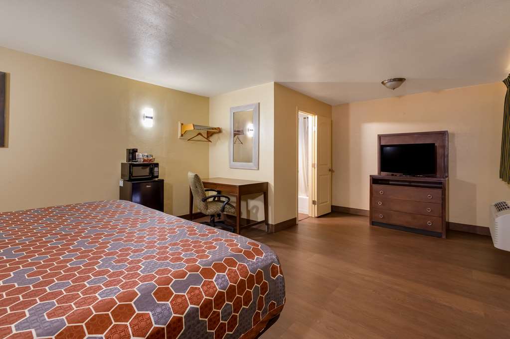 Relax Inn and Suites - photo 26