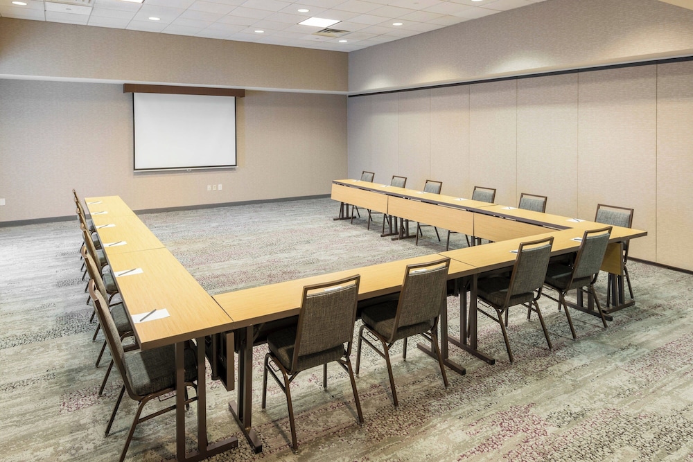 Courtyard by Marriott Philadelphia Valley Forge Collegeville - photo 32