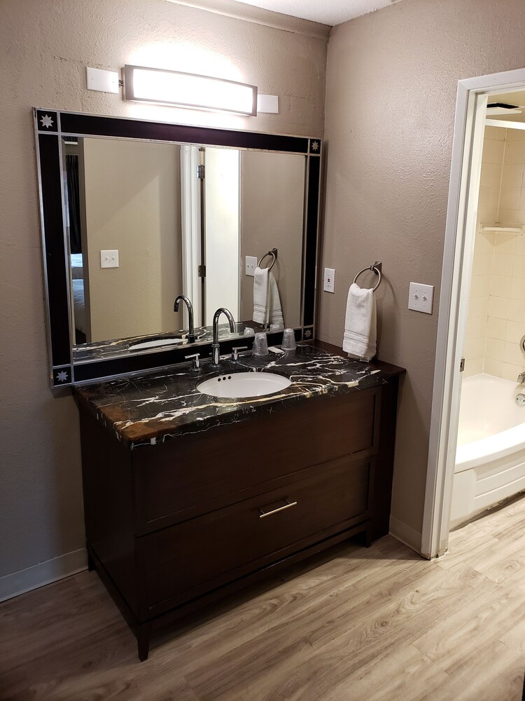 Yakima Valley Inn - photo 26