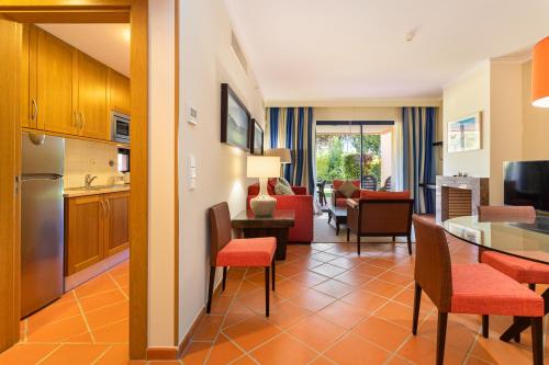 AL Apartamento Vila Sol F5 E — 4-Star Luxury Hotel in Vilamoura, Portugal