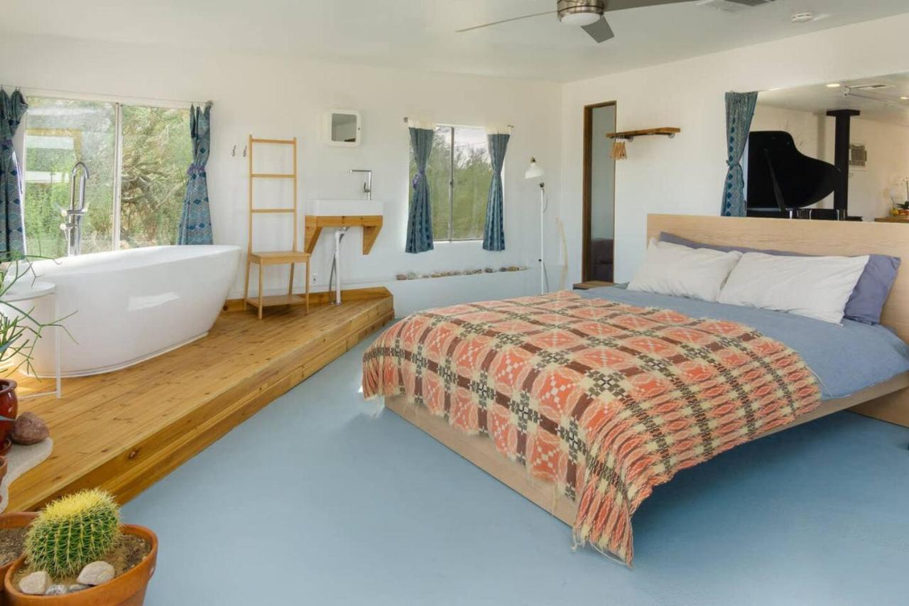 The Land In The Sky Retreat in Twentynine Palms, United States