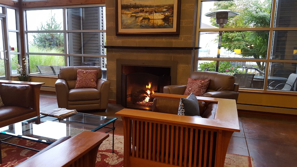 Inn at Port Gardner Everett Waterfront Ascend Hotel Collection - photo 5