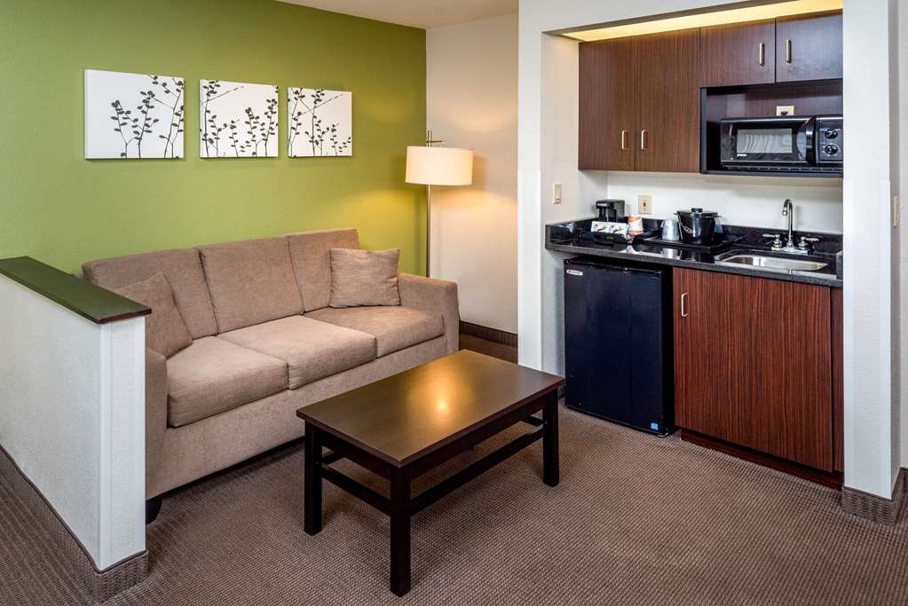 Sleep Inn & Suites Cross Lanes South Charleston - photo 23