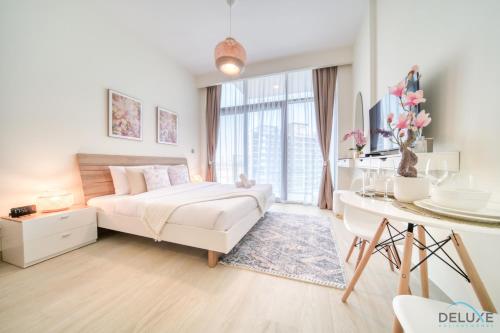 Calming Studio Apartment at Azizi Riviera 4 Al Merkadh by Deluxe Holiday Homes — 4-Star Luxury Hotel in Dubai, United Arab Emirates