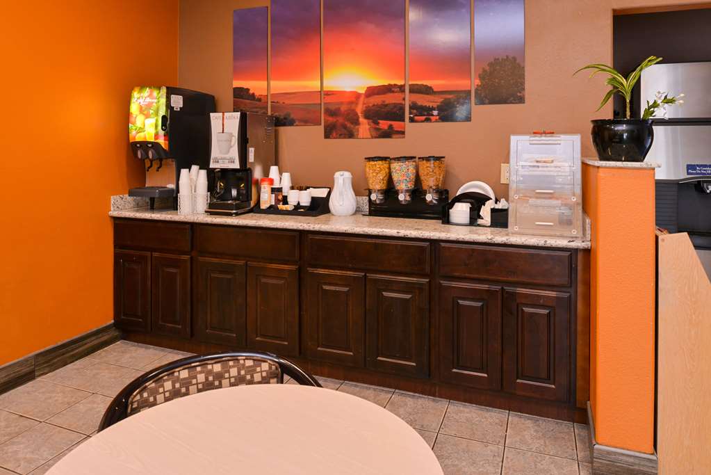 Americas Best Value Inn & Suites Madera - photo 17