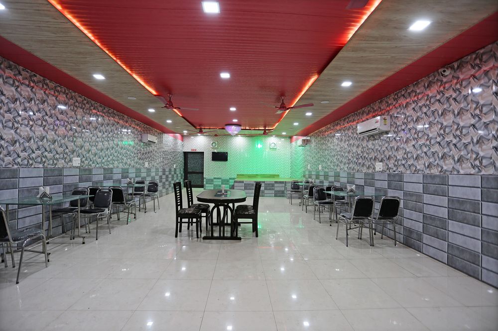 OYO 10827 Hotel Dev Bhoomi — Bareilly — photo 4