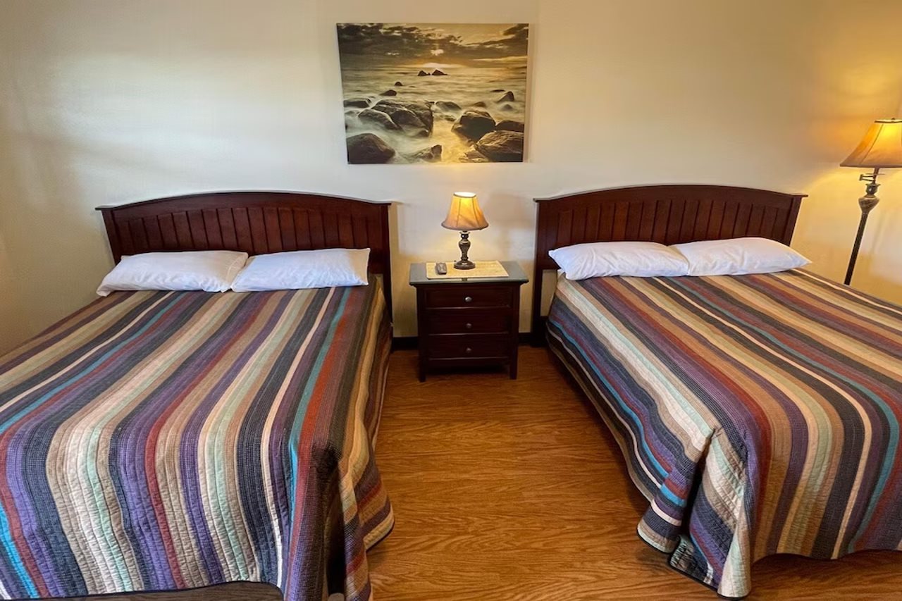 Cadiz Motel by OYO on route 250 - photo 13