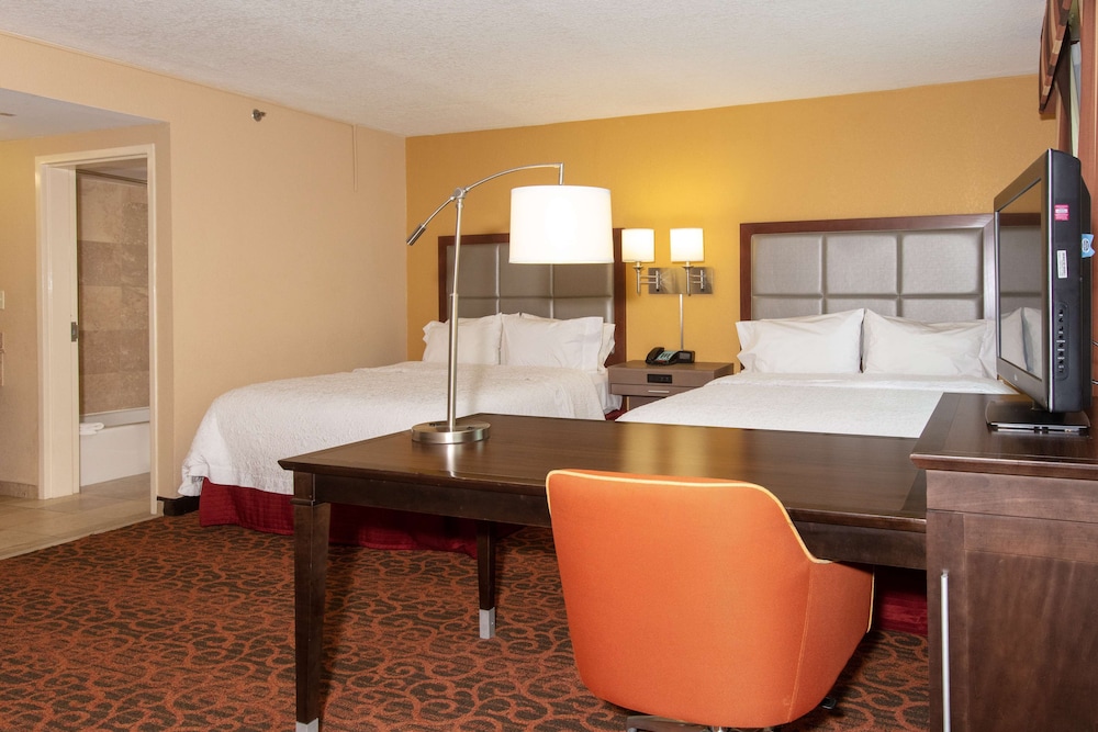 Hampton Inn Suites Jacksonville Airport - photo 11