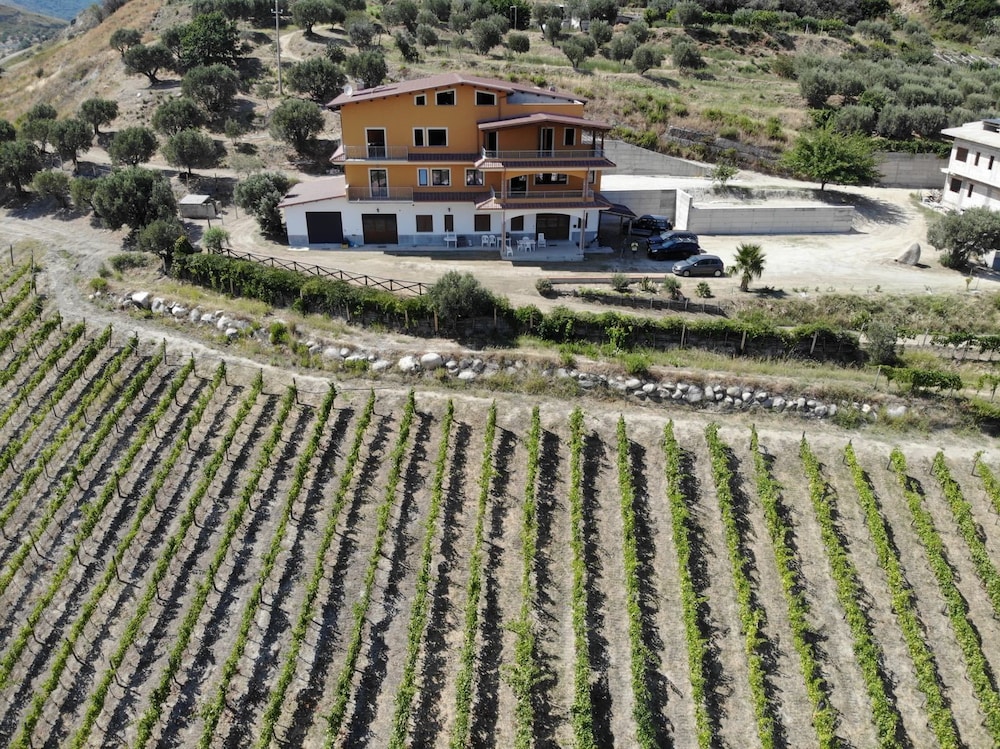 Masseria Petrella - last minute hotel in Satriano