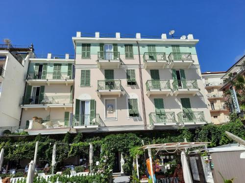 Hotel Eden Alaxi Hotels in Alassio, Italy