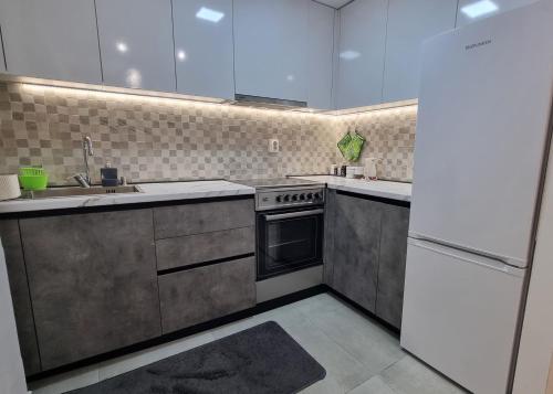 Modern & Trendy Apartment — 4-Star Luxury Hotel in Skopje, Republic of Macedonia