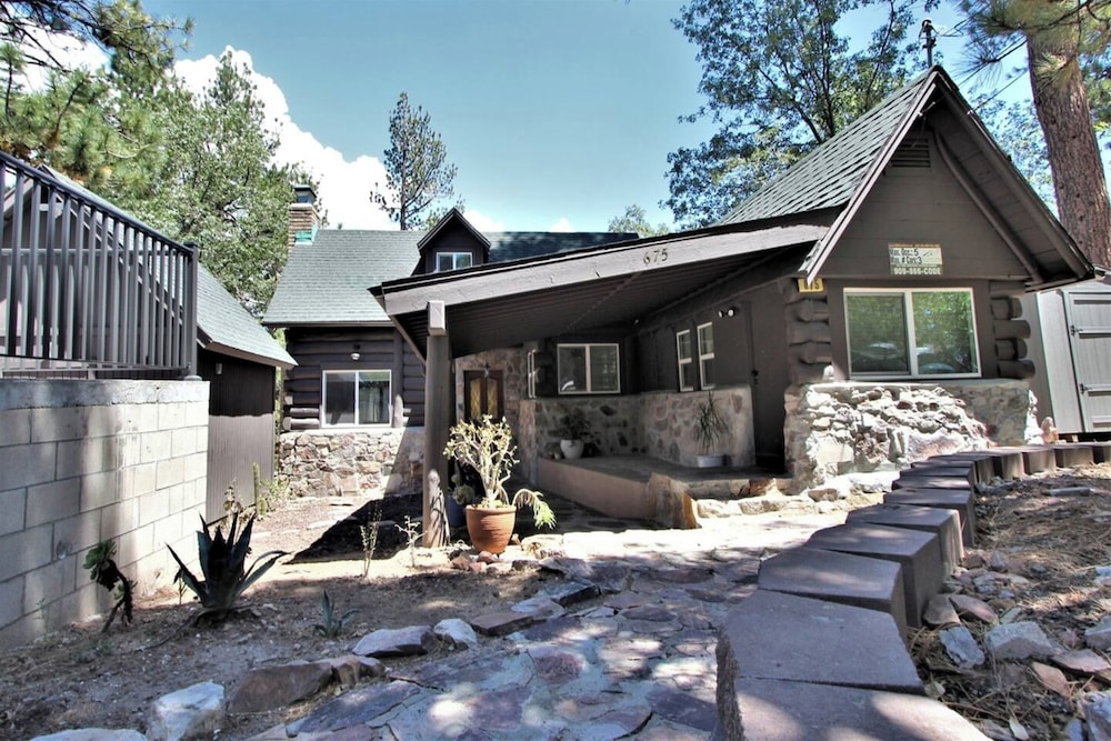 The Train Getaway — Big Bear Lake — photo 2