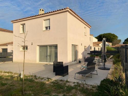 Maison Castellet idAcale famille 12 min Sanary — 4-Star Luxury Hotel in Le Castellet, France