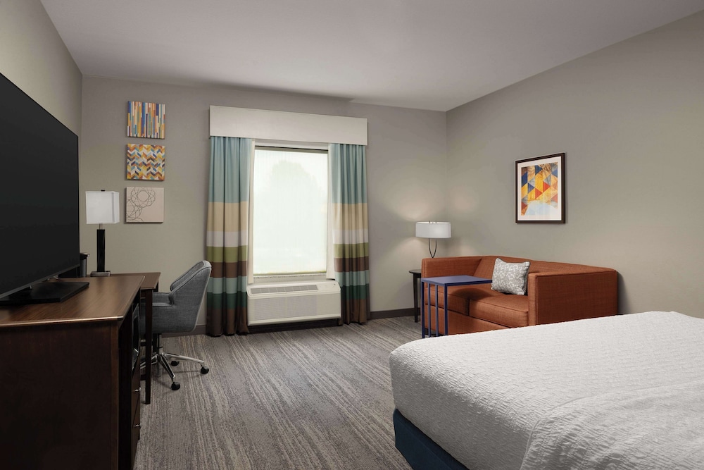 Hampton Inn & Suites Huntsville Research Park Area - photo 16