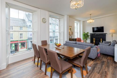 Dingle Heritage Townhouse — 4-Star Luxury Hotel in Dingle, Republic of Ireland