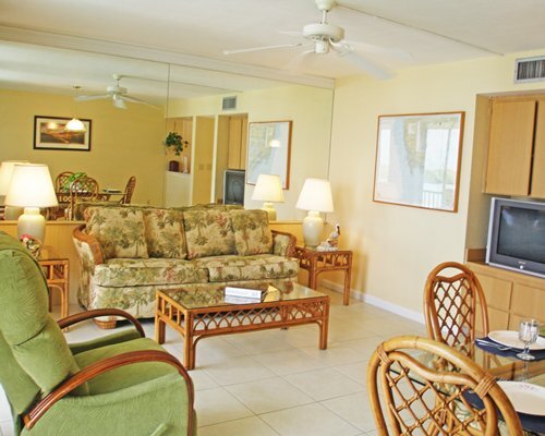 Sunrise Bay Resort and Club - photo 2