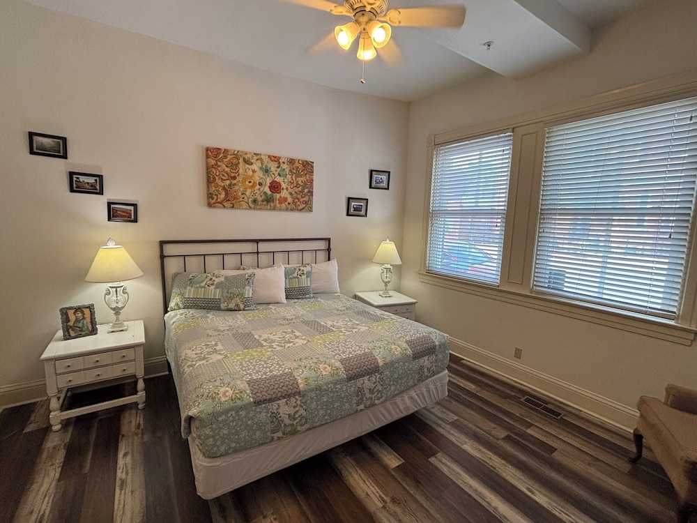 Hermann Crown Suites - photo 90
