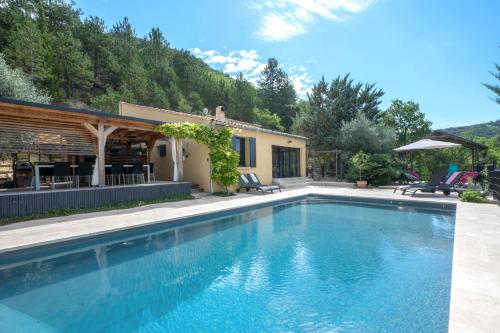 Coste - carbon neutral hotel in Unknown City