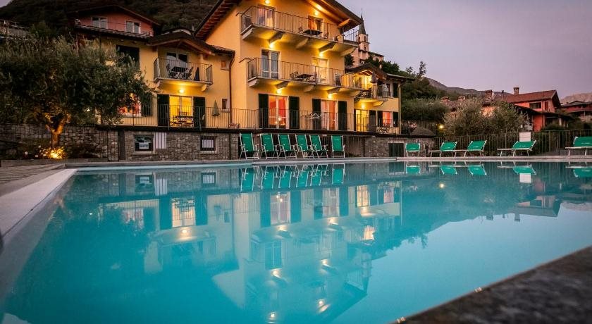 La Collina degli Ulivi — 4-Star Luxury Hotel in Vercana, Italy