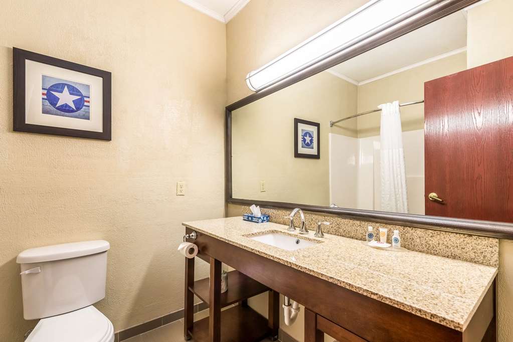 Comfort Inn & Suites Dayton Northwest Englewood - photo 21