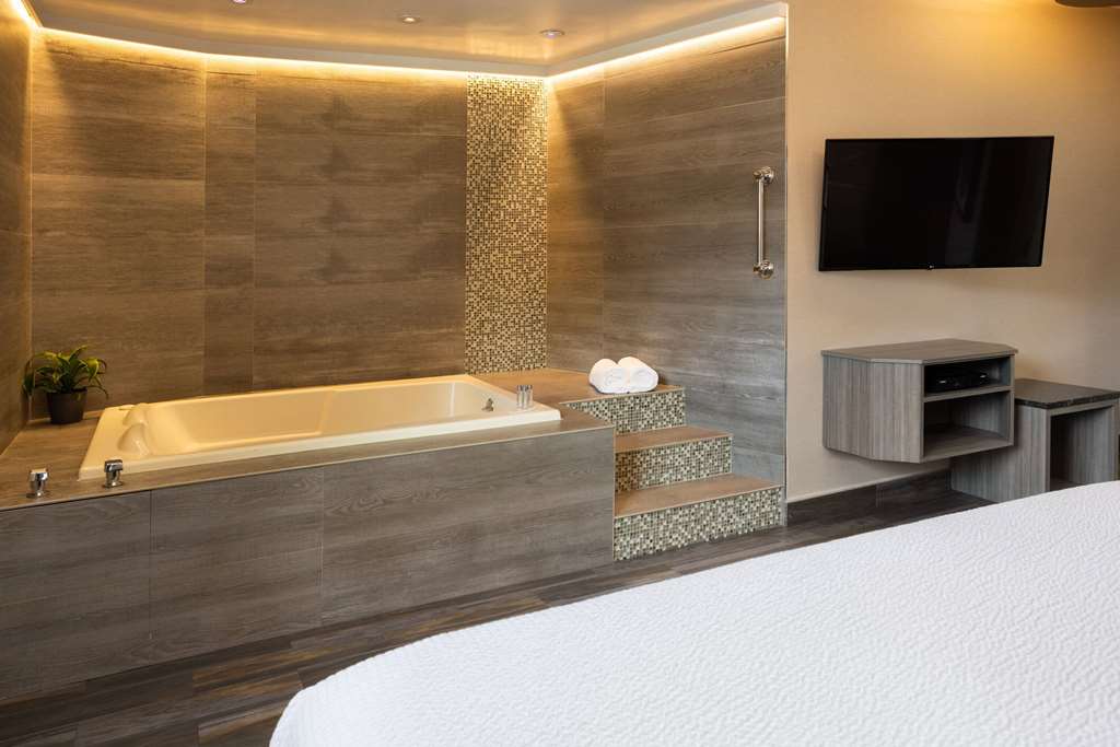 Ramada by Wyndham Bronx - photo 23