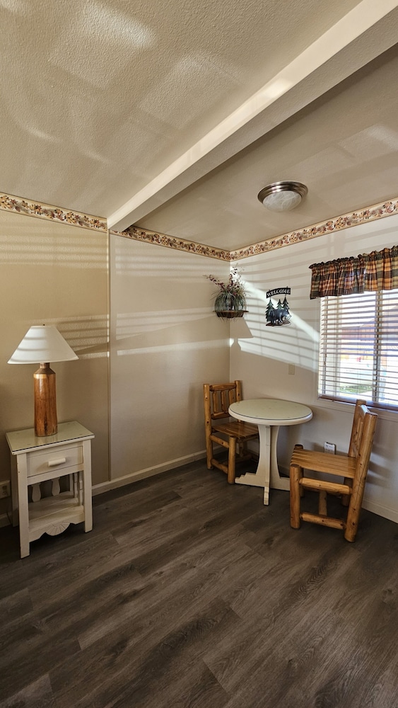 Sequoia Lodge - photo 3