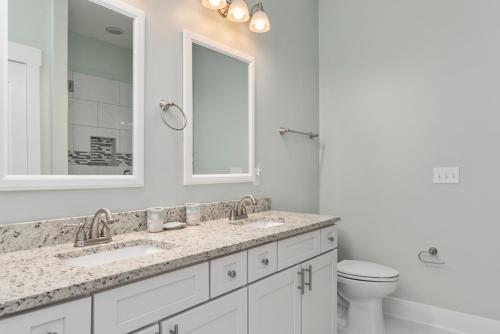 All Summer Long by Oak Island Accommodations - photo 19