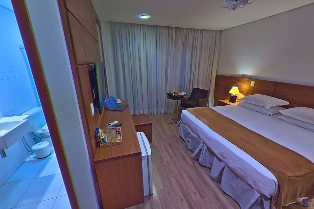 Shelton Hotel — hotel in Serra Negra