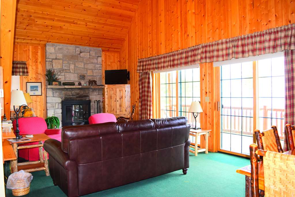 Drummond Island Resort - photo 12